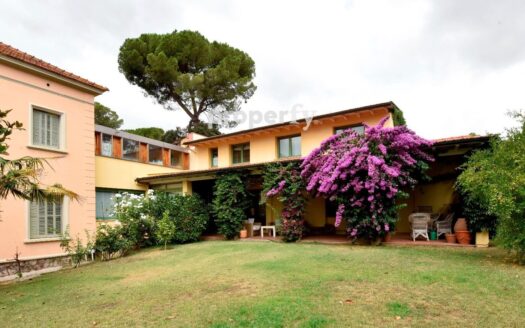CHALET INDEPENDIENTE en Sant Cugat del Vallès,