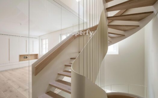 Casa en la Barceloneta, a 150m de la playa, de diseño y única.